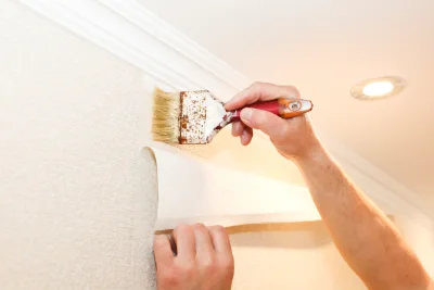 Pose de papier peint à la Bruguière — revêtements muraux et toiles de verre
